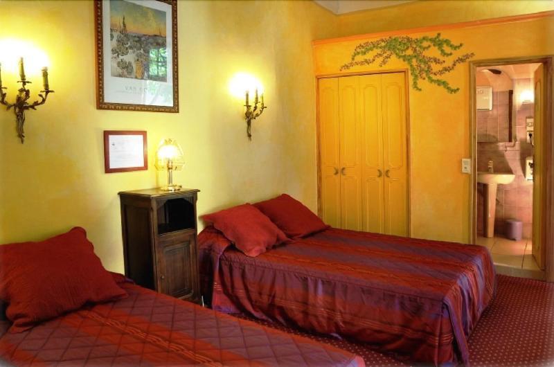 Hotel Du Fiacre Carpentras Eksteriør bilde