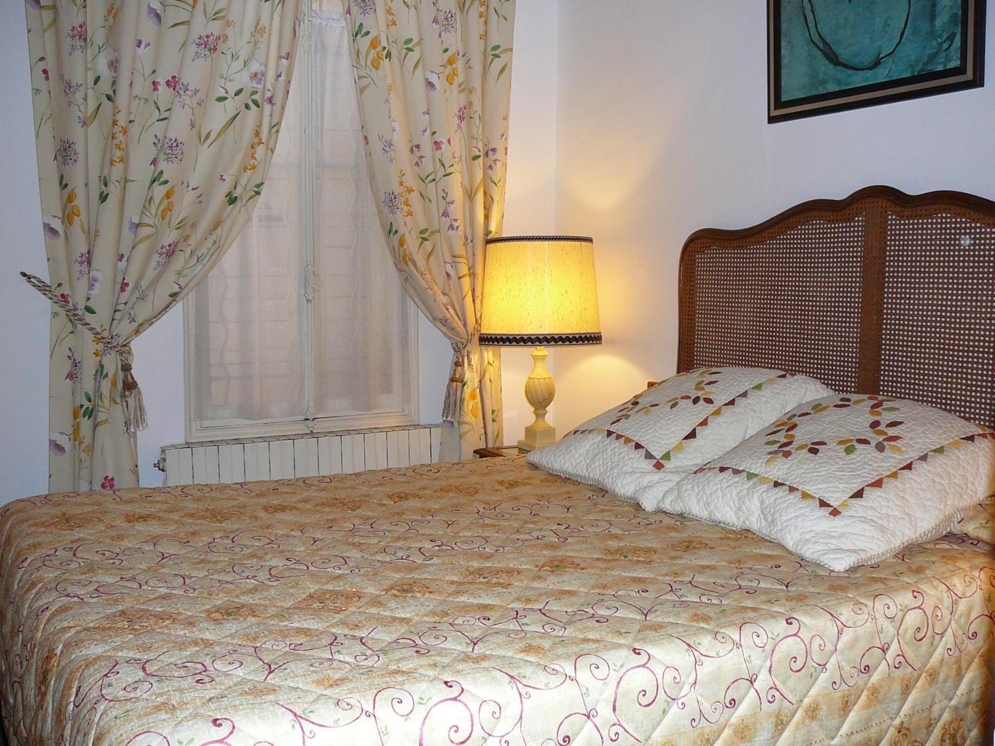 Hotel Du Fiacre Carpentras Eksteriør bilde