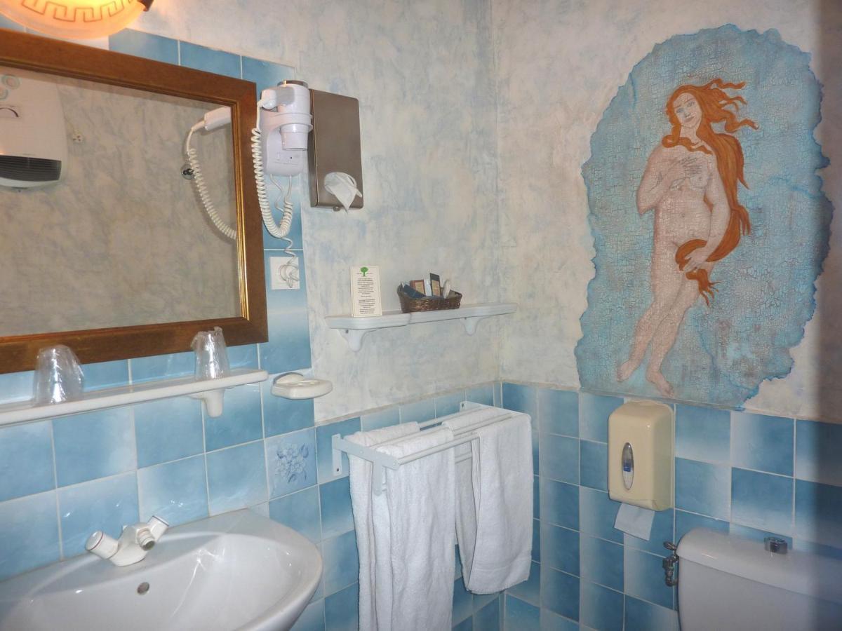 Hotel Du Fiacre Carpentras Rom bilde